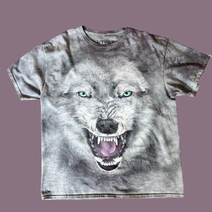 Wolf tee